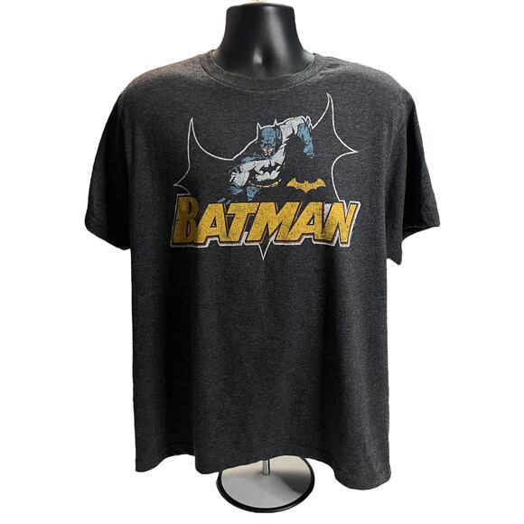 Batman T-Shirt Action Pose XL Heather Gray - Old Navy Collectabilitees Tee - Picture 1 of 6